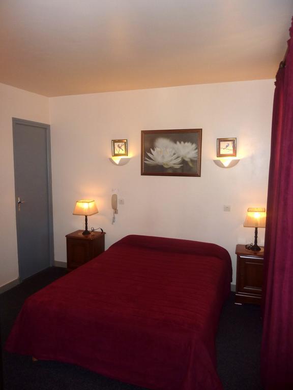 Longo Mai Hotel Arles Room photo